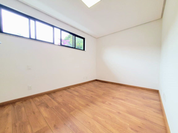 Imagem Casa com 3 Quartos à Venda, 170 m² em Comary - Teresópolis Imagem Casa com 3 Quartos à Venda, 170 m² em Comary - Teresópolis