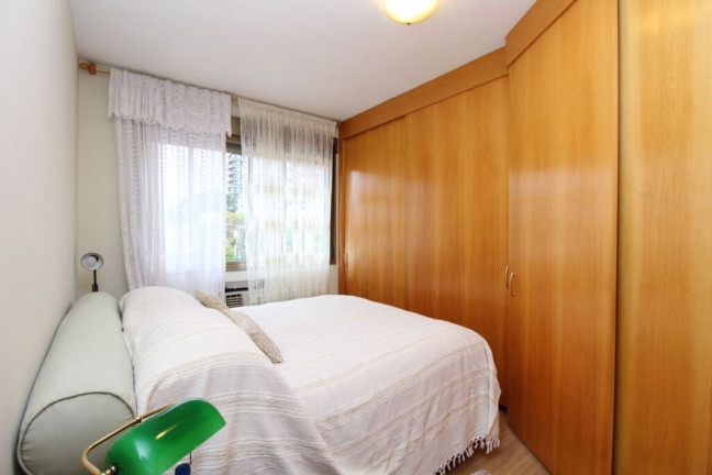 Imagem Imóvel com 3 Quartos à Venda, 174 m² em Petrópolis - Porto Alegre