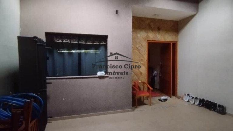 Sobrado com 2 Quartos à Venda, 205 m² em Vila Roma - Roseira