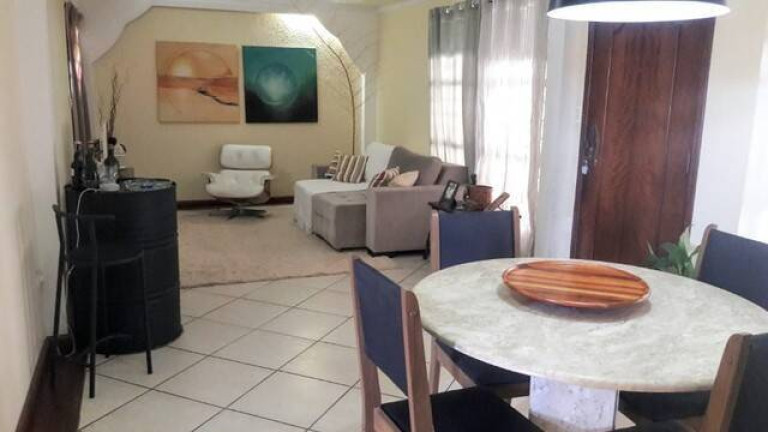 Imagem Casa com 5 Quartos à Venda, 300 m² em Vila Barão - Sorocaba Imagem Casa com 5 Quartos à Venda, 300 m² em Vila Barão - Sorocaba