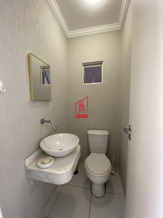 Imagem Casa com 3 Quartos à Venda, 181 m² em São Lourenço - Curitiba Imagem Casa com 3 Quartos à Venda, 181 m² em São Lourenço - Curitiba