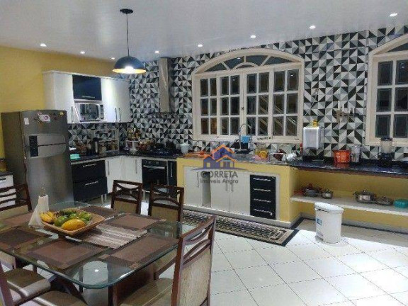 Imagem Casa com 4 Quartos à Venda, 300 m² em Vila  Da Petrobrás - Angra Dos Reis