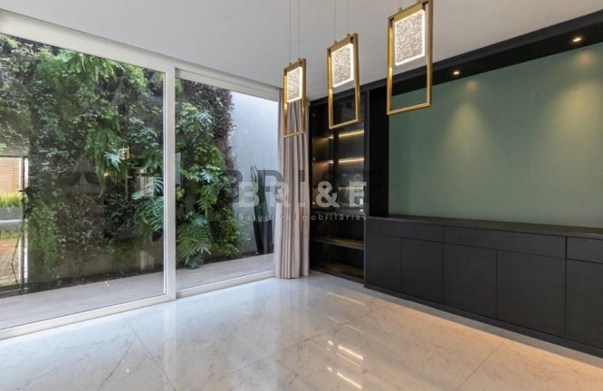 Imagem Casa com 3 Quartos à Venda, 600 m² em Granja Julieta - São Paulo