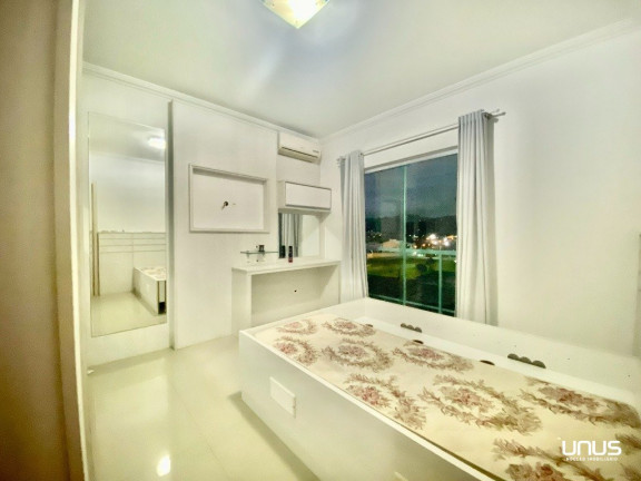 Imagem Casa com 3 Quartos à Venda, 250 m² em Forquilhas - São José Imagem Casa com 3 Quartos à Venda, 250 m² em Forquilhas - São José
