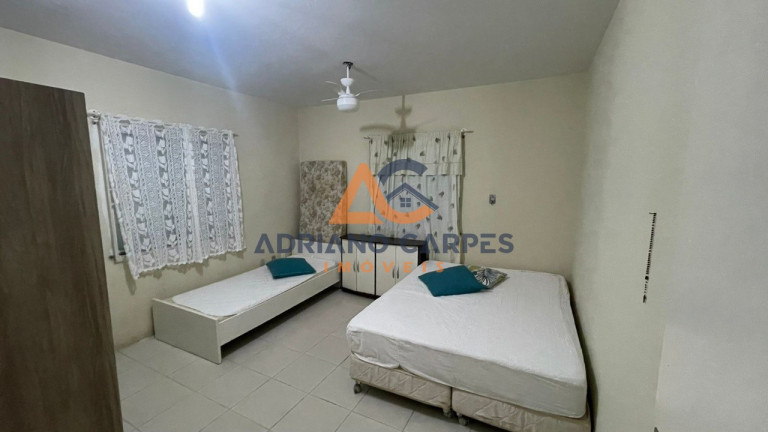 Imagem Casa com 2 Quartos para Alugar ou Temporada, 115 m² em Centro - Navegantes Imagem Casa com 2 Quartos para Alugar ou Temporada, 115 m² em Centro - Navegantes