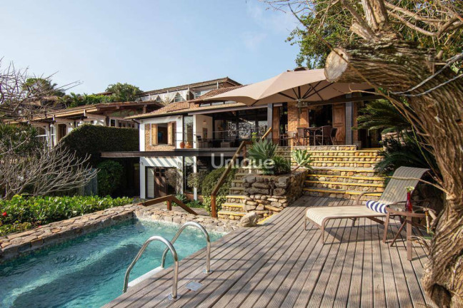 Imagem Casa com 7 Quartos à Venda, 454 m² em Ferradura - Armação Dos Búzios Imagem Casa com 7 Quartos à Venda, 454 m² em Ferradura - Armação Dos Búzios