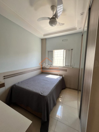 Imagem Casa com 3 Quartos à Venda, 310 m² em Santa Cruz - Mogi Guaçu Imagem Casa com 3 Quartos à Venda, 310 m² em Santa Cruz - Mogi Guaçu