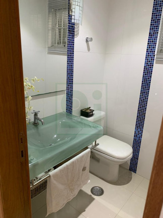 Imagem Casa com 5 Quartos à Venda, 250 m² em Parque Ipe - São Paulo