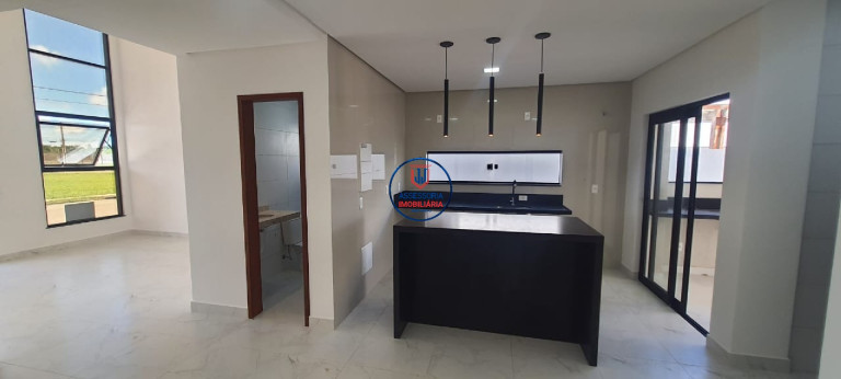 Casa com 3 Quartos para Alugar ou Temporada, 140 m² em Cajupiranga - Parnamirim