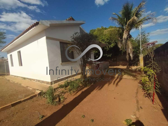 Imagem Casa com 3 Quartos à Venda, em Centro - Lagoa Santa Imagem Casa com 3 Quartos à Venda, em Centro - Lagoa Santa