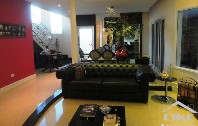 Imagem Casa com 4 Quartos à Venda, 250 m² em Loteamento Villa Branca - Jacareí Imagem Casa com 4 Quartos à Venda, 250 m² em Loteamento Villa Branca - Jacareí