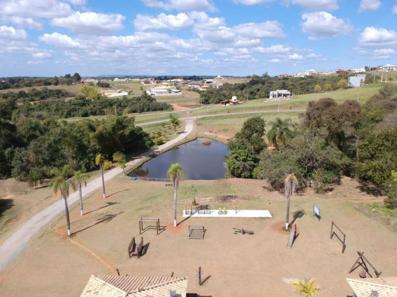 Imagem Casa de Condomínio com 3 Quartos à Venda, 1.600 m² em Araçoiaba Da Serra