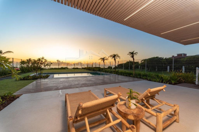 Imagem Casa de Condomínio com 5 Quartos à Venda, 458 m² em Praia Do Estaleiro - Balneário Camboriú