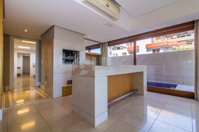Imagem Apartamento com 3 Quartos à Venda, 325 m² em Moinhos De Vento - Porto Alegre Imagem Apartamento com 3 Quartos à Venda, 325 m² em Moinhos De Vento - Porto Alegre