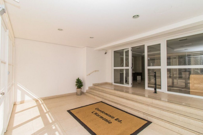 Imagem Imóvel com 3 Quartos à Venda, 102 m² em Menino Deus - Porto Alegre Imagem Imóvel com 3 Quartos à Venda, 102 m² em Menino Deus - Porto Alegre