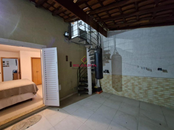 Imagem Sobrado com 3 Quartos à Venda, 250 m² em Conjunto Residencial Vista Verde - São Paulo