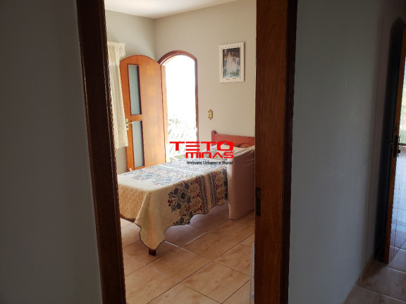 Imagem Casa com 4 Quartos à Venda, 310 m² em Bairro Federal - Campanha Imagem Casa com 4 Quartos à Venda, 310 m² em Bairro Federal - Campanha
