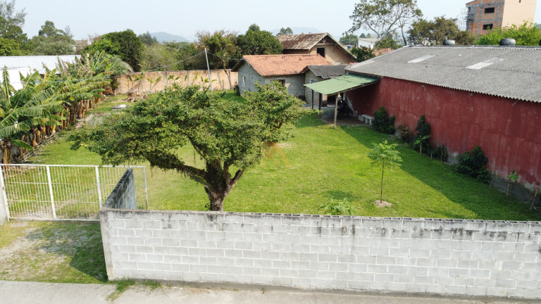 Imagem Terreno à Venda, em Araçatuba - Imbituba Imagem Terreno à Venda, em Araçatuba - Imbituba