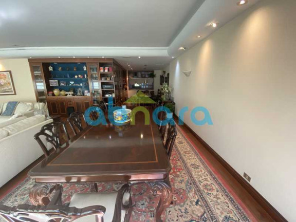 Imagem Apartamento com 4 Quartos à Venda, 280 m² em Copacabana - Rio De Janeiro Imagem Apartamento com 4 Quartos à Venda, 280 m² em Copacabana - Rio De Janeiro