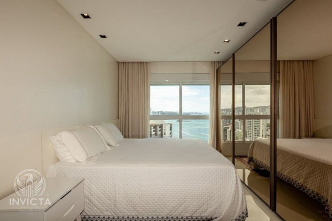 Imagem Apartamento com 4 Quartos à Venda, 170 m² em Barra Sul - Balneário Camboriú Imagem Apartamento com 4 Quartos à Venda, 170 m² em Barra Sul - Balneário Camboriú