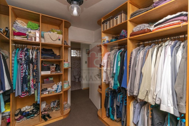 Imagem Casa com 4 Quartos à Venda, 181 m² em Santa Tereza - Porto Alegre