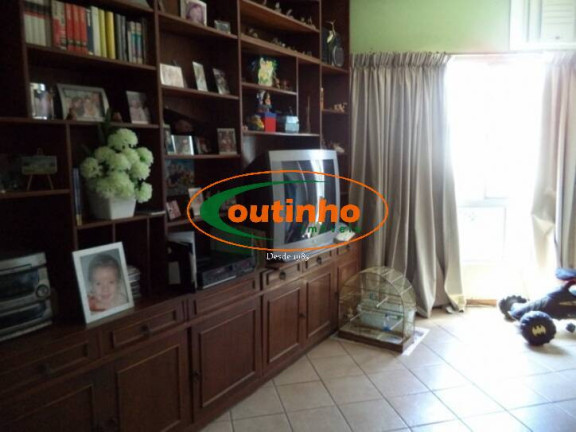 Imagem Apartamento com 4 Quartos à Venda, 160 m² em Tijuca - Rio De Janeiro Imagem Apartamento com 4 Quartos à Venda, 160 m² em Tijuca - Rio De Janeiro