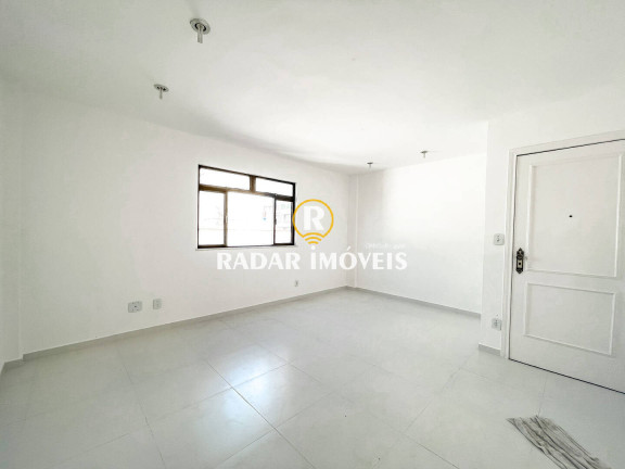 Imagem Cobertura com 4 Quartos à Venda, 180 m² em Algodoal - Cabo Frio
