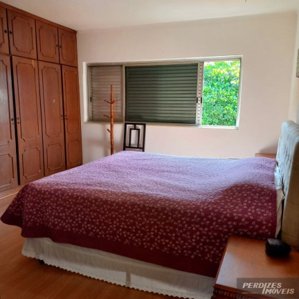 Imagem Casa com 3 Quartos à Venda, 450 m² em Vila Romana - São Paulo