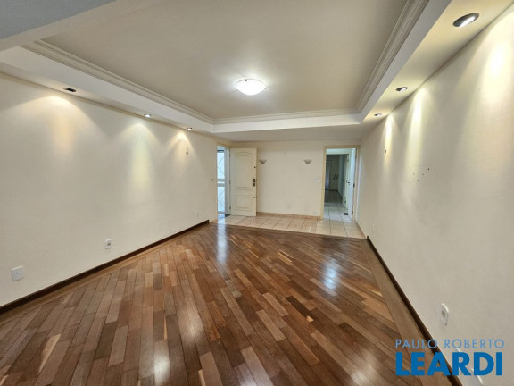 Imagem Sobrado com 3 Quartos à Venda, 253 m² em Vila Valparaíso - Santo André Imagem Sobrado com 3 Quartos à Venda, 253 m² em Vila Valparaíso - Santo André