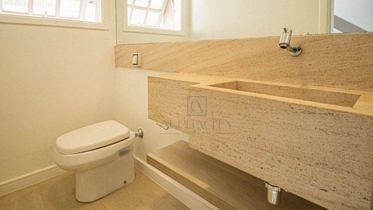 Imagem Casa com 4 Quartos à Venda, 350 m² em Alphaville 09 - Santana De Parnaíba Imagem Casa com 4 Quartos à Venda, 350 m² em Alphaville 09 - Santana De Parnaíba