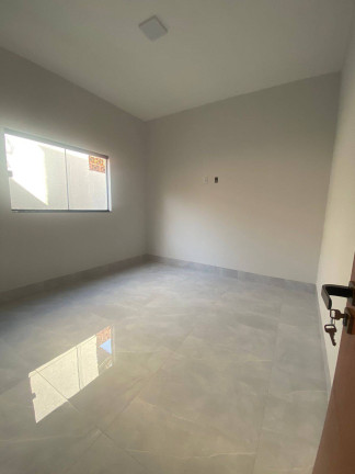 Imagem Casa com 3 Quartos à Venda, 142 m² em Moinho Dos Ventos - Goiânia Imagem Casa com 3 Quartos à Venda, 142 m² em Moinho Dos Ventos - Goiânia