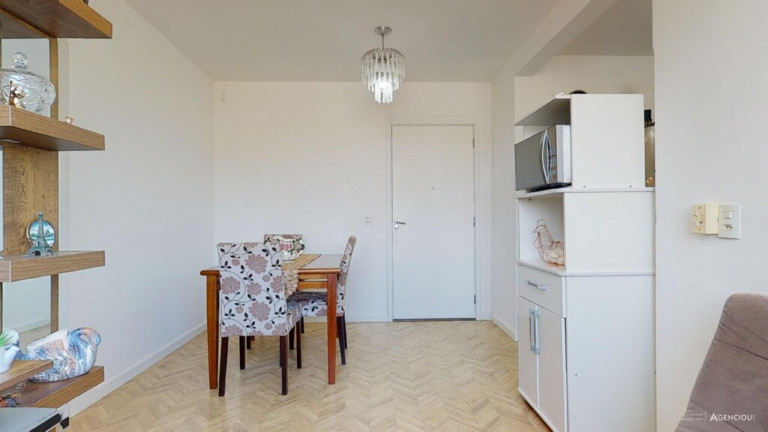 Imagem Imóvel com 2 Quartos à Venda, 48 m² em Jardim Itu - Porto Alegre Imagem Imóvel com 2 Quartos à Venda, 48 m² em Jardim Itu - Porto Alegre