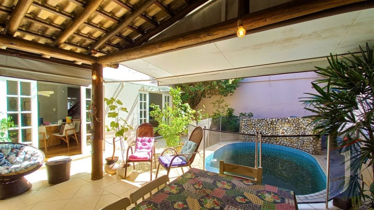 Imagem Casa com 3 Quartos à Venda, 257 m² em Jardim Da Gloria - São Paulo Imagem Casa com 3 Quartos à Venda, 257 m² em Jardim Da Gloria - São Paulo