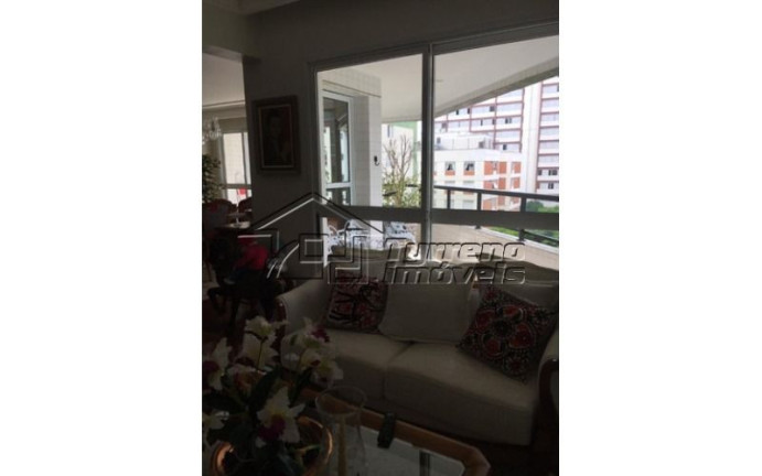 Apartamento com 3 Quartos à Venda, 180 m² em Vila Adyana - São José Dos Campos