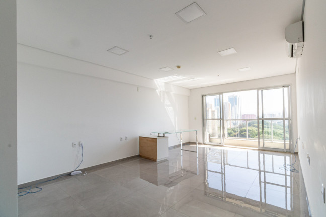 Sala Comercial à Venda, 38 m² em Várzea Da Barra Funda - São Paulo