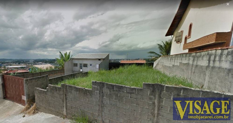 Terreno à Venda, 250 m² em Cid. Jardim - Jacareí