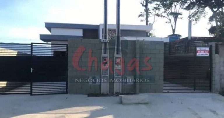 Imagem Casa com 2 Quartos à Venda, 62 m² em Golfinho - Caraguatatuba
