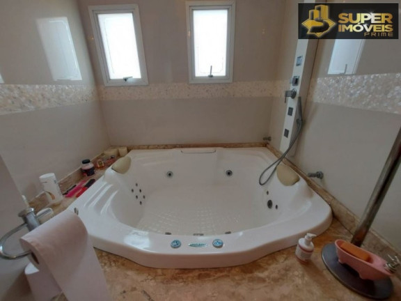 Imagem Casa com 4 Quartos à Venda, 360 m² em Centro - Pelotas Imagem Casa com 4 Quartos à Venda, 360 m² em Centro - Pelotas