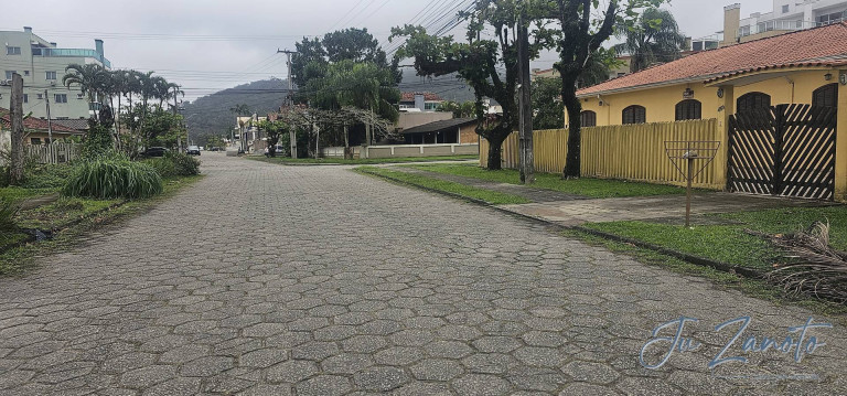 Imagem Terreno à Venda, 403 m² em Caiobá - Matinhos Imagem Terreno à Venda, 403 m² em Caiobá - Matinhos