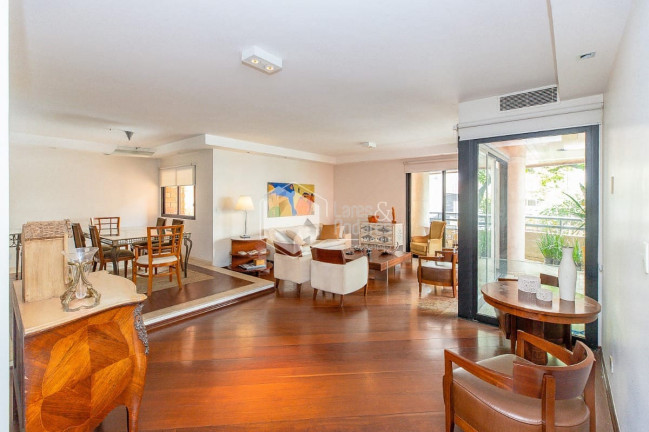 Imagem Apartamento com 3 Quartos à Venda, 219 m² em Moema - São Paulo Imagem Apartamento com 3 Quartos à Venda, 219 m² em Moema - São Paulo
