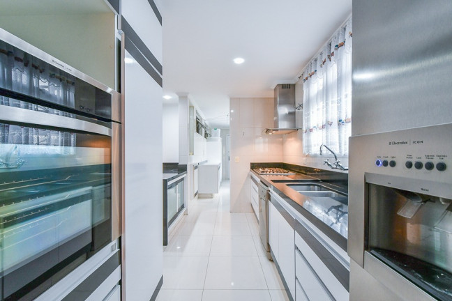 Imagem Apartamento com 3 Quartos à Venda, 214 m² em Itaim Bibi - São Paulo