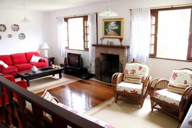 Imagem Casa com 6 Quartos à Venda, 300 m² em Comary - Teresópolis Imagem Casa com 6 Quartos à Venda, 300 m² em Comary - Teresópolis