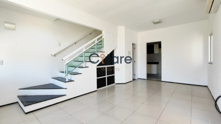 Imagem Casa de Condomínio com 3 Quartos à Venda,  em Lagoa Redonda - Fortaleza