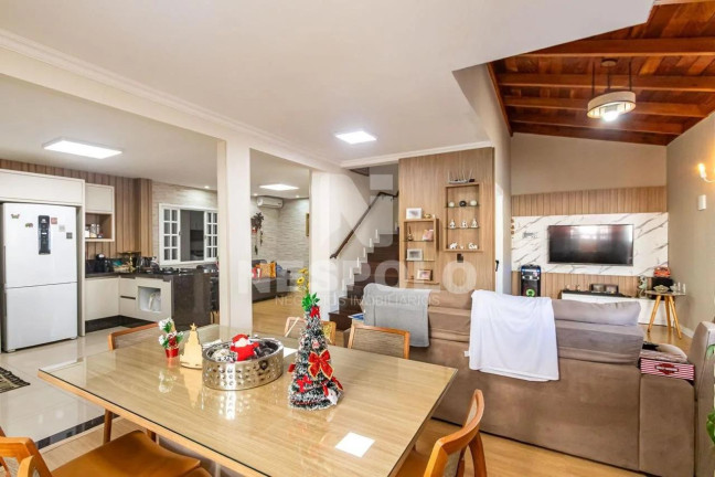 Imagem Casa com 2 Quartos à Venda, 178 m² em Ariribá - Balneario Camboriu