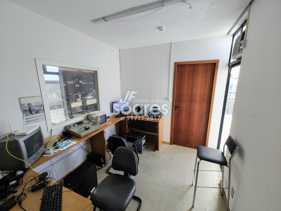 Imagem Sala Comercial à Venda, 90 m² em Centro - Pelotas Imagem Sala Comercial à Venda, 90 m² em Centro - Pelotas