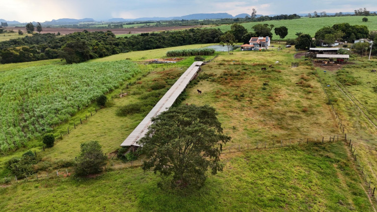 Imagem Chácara à Venda, 15 m² em Zona Rural - Cássia Dos Coqueiros Imagem Chácara à Venda, 15 m² em Zona Rural - Cássia Dos Coqueiros
