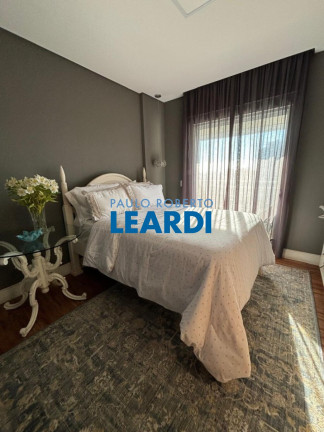 Apartamento com 3 Quartos à Venda, 130 m² em Vila Scarpelli - Santo André