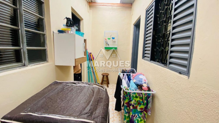 Imagem Casa com 1 Quarto à Venda, 110 m² em Conj. Hab. Parque Itajaí - Campinas Imagem Casa com 1 Quarto à Venda, 110 m² em Conj. Hab. Parque Itajaí - Campinas
