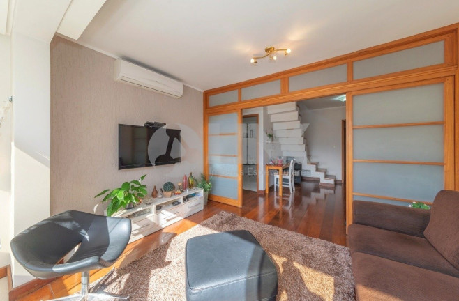 Imagem Imóvel com 2 Quartos à Venda, 200 m² em Petrópolis - Porto Alegre