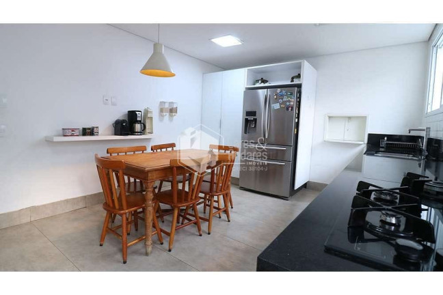 Imagem Casa com 4 Quartos à Venda, 350 m² em Vila Madalena - São Paulo Imagem Casa com 4 Quartos à Venda, 350 m² em Vila Madalena - São Paulo